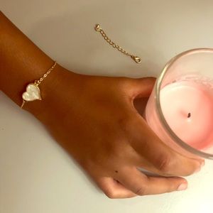 Ivory 18K Gold Dainty Heart Throb Bracelet ✨
